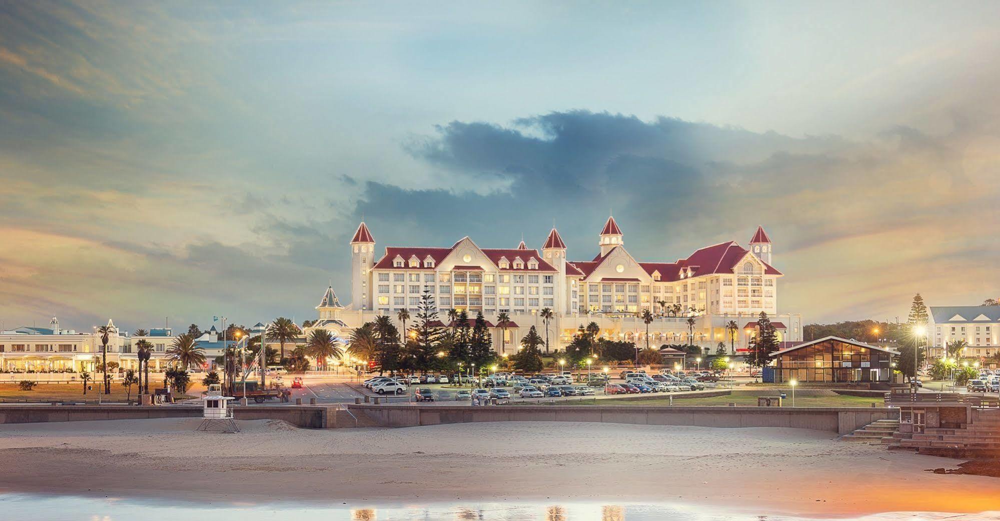The Boardwalk Hotel, Convention Centre & Spa Port Elizabeth Exterior foto